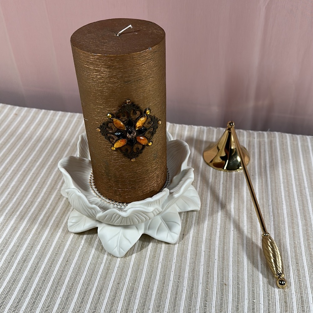 Magnolia Vintage 24k Gold Painted Ivory Bisque Pillar Holder